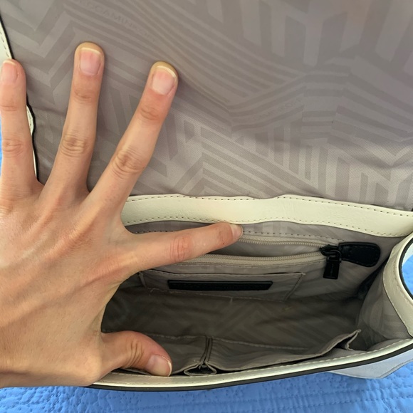 Purse - Picture 2 of 3